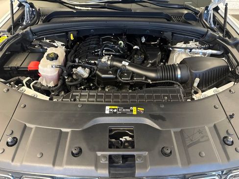 Used 2023 Jeep Grand Cherokee Limited AWD/4WD image 7