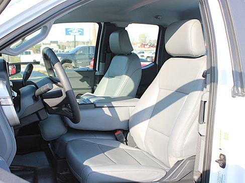 Used 2025 Ford F250 XL image 20