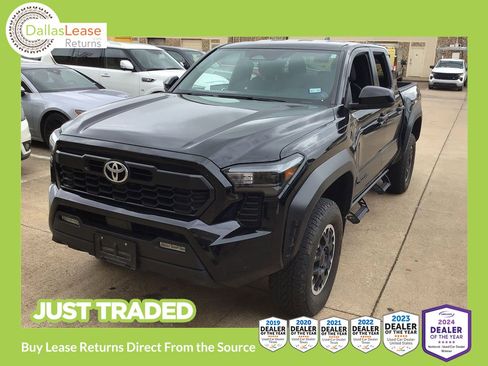 Used 2024 Toyota Tacoma TRD Off-Road image 1