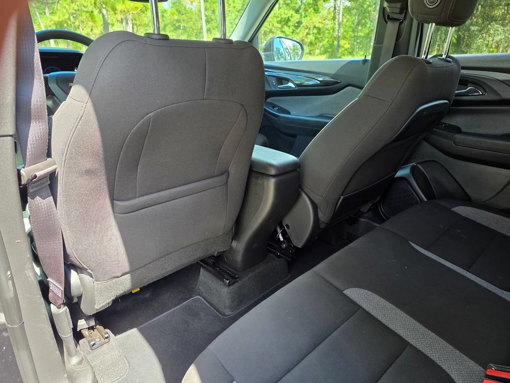 Used 2025 Chevrolet TrailBlazer LT FWD image 17