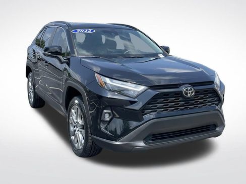 Used 2022 Toyota RAV4 XLE Premium FWD image 8