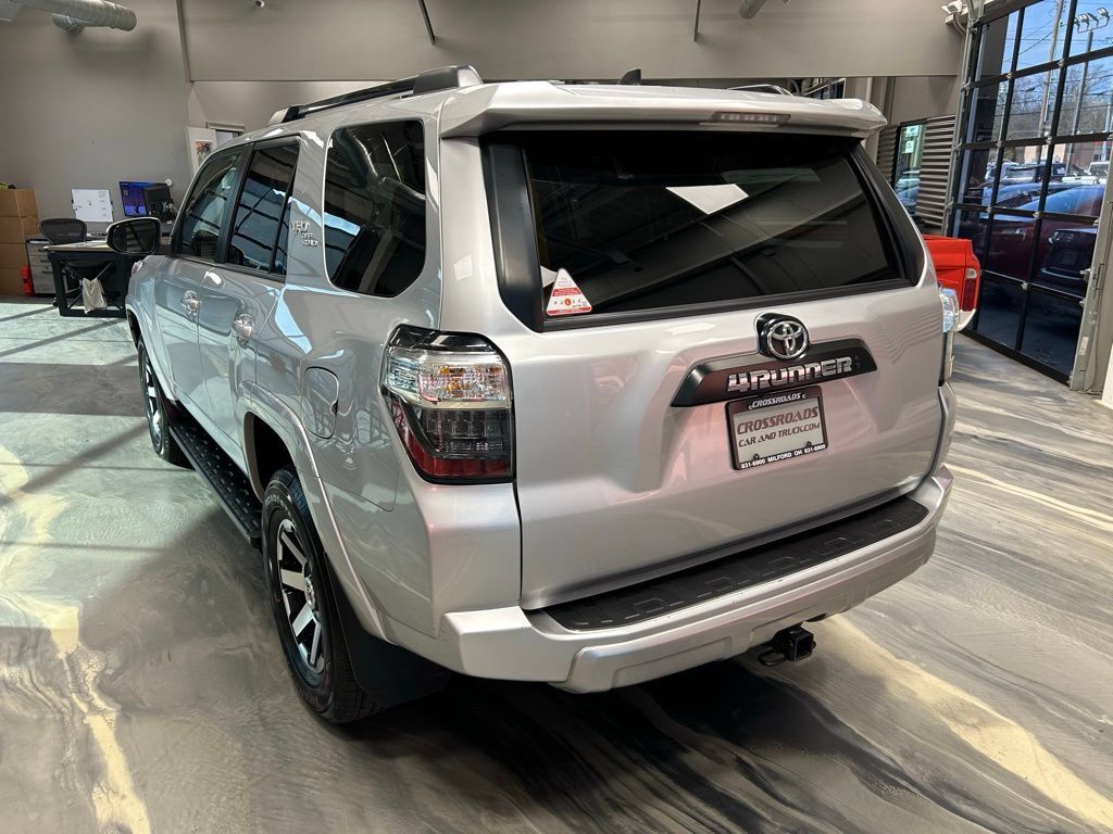 Used 2024 Toyota 4Runner TRD Off-Road Premium AWD/4WD image 33
