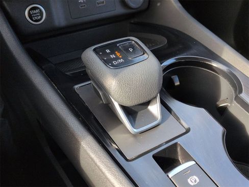 Used 2023 Nissan Rogue SV image 11