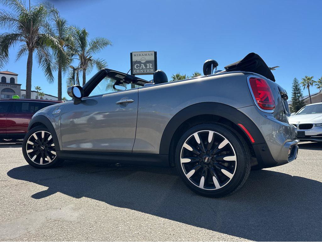 Used 2020 MINI Cooper S FWD image 3