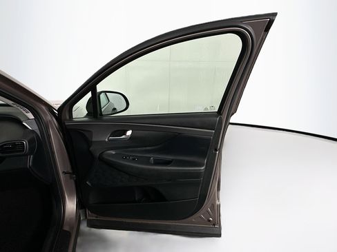 Used 2019 Hyundai Santa Fe SE image 29