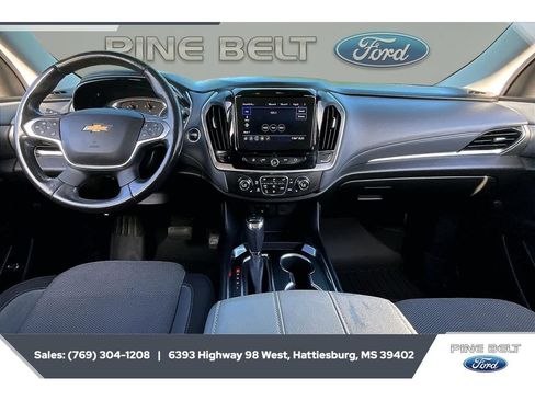 Used 2020 Chevrolet Traverse LT FWD image 13