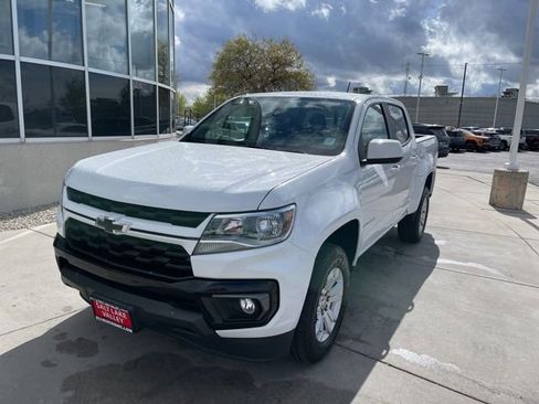 Used 2022 Chevrolet Colorado LT w/ LT Convenience Package RWD image 2