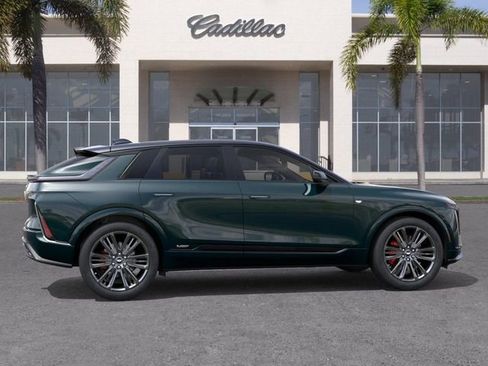 New 2026 Cadillac Lyriq V AWD/4WD image 5