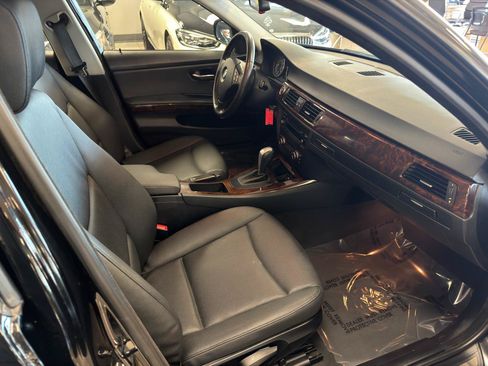 Used 2009 BMW 328i Sedan RWD image 9