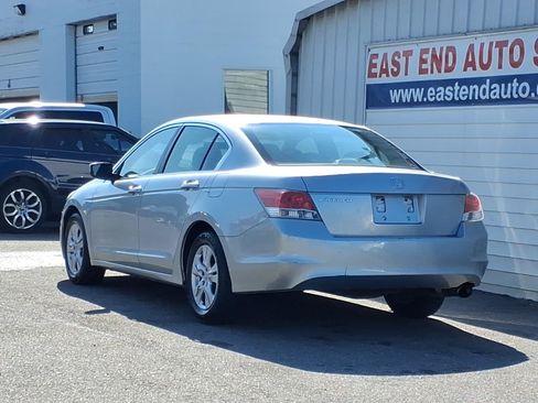 Used 2010 Honda Accord LX-P image 3