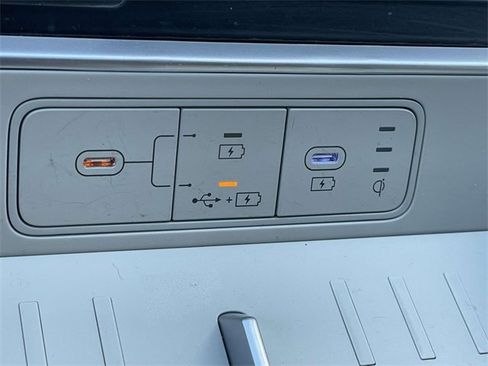 Certified 2025 Hyundai Santa Fe SEL image 22