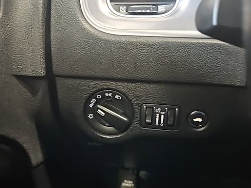 Used 2023 Dodge Charger SXT image 33