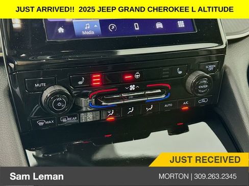 New 2025 Jeep Grand Cherokee L Altitude image 15