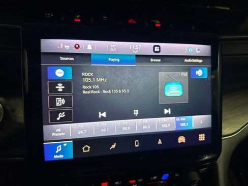 Used 2021 Jeep Grand Cherokee L Limited w/ Luxury Tech Group II AWD/4WD image 24