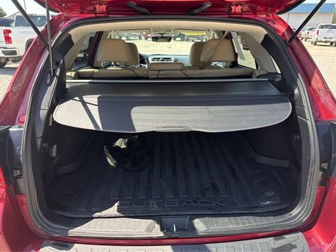 Used 2019 Subaru Outback 2.5i Limited AWD/4WD image 12