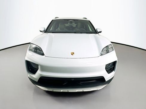 New 2026 Porsche Macan 4S Electric AWD/4WD image 6