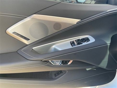 Used 2025 Chevrolet Corvette Stingray Preferred Cpe w/ Battery Protection Package image 21