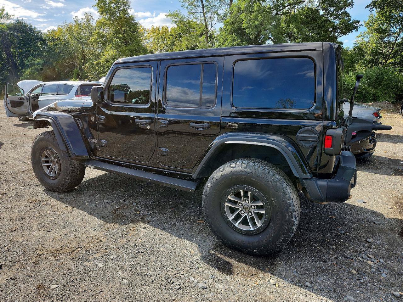 Used 2023 Jeep Wrangler Unlimited Rubicon 392 AWD/4WD image 4