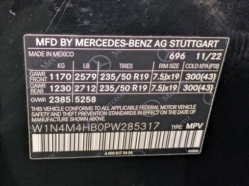 Used 2023 Mercedes-Benz GLB 250 4MATIC image 25