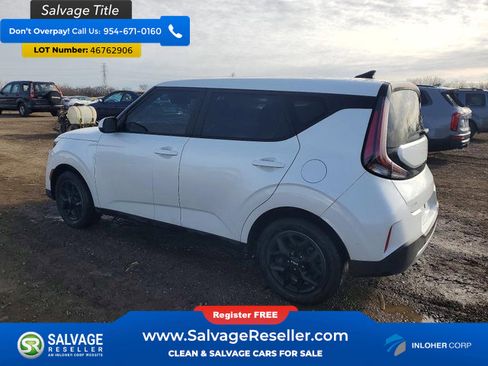 Used 2023 Kia Soul LX w/ Option Group 015 image 3