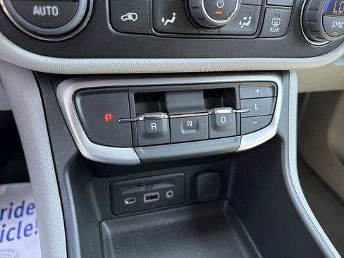 Certified 2024 GMC Terrain SLT w/ Infotainment Package II AWD/4WD image 16