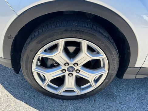 Used 2019 Ford Escape Titanium AWD/4WD image 6