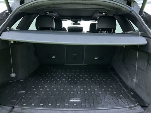 Used 2018 Jaguar F-PACE S image 30