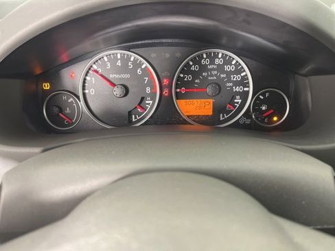 Used 2008 Nissan Frontier LE w/ Side & Curtain Airbag Pkg image 27