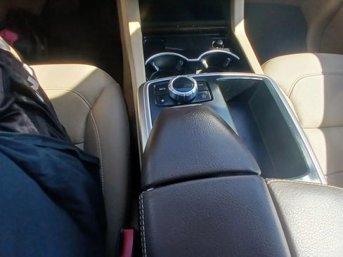 Used 2015 Mercedes-Benz ML 350 2WD image 27