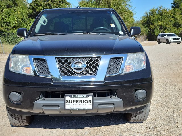 Used 2018 Nissan Frontier SV RWD image 2