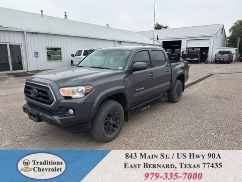 Used 2021 Toyota Tacoma SR5 RWD image 1