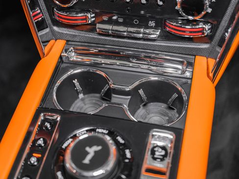 Used 2020 Rolls-Royce Cullinan image 48