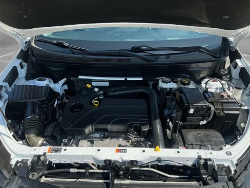 Used 2024 Chevrolet Equinox LS w/ Sport Edition FWD image 18
