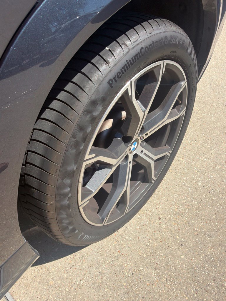 Used 2021 BMW X6 M50i w/ Premium Package AWD/4WD image 7