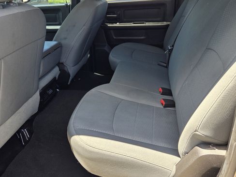 Used 2014 RAM 2500 Tradesman w/ Chrome Appearance Group RWD image 5