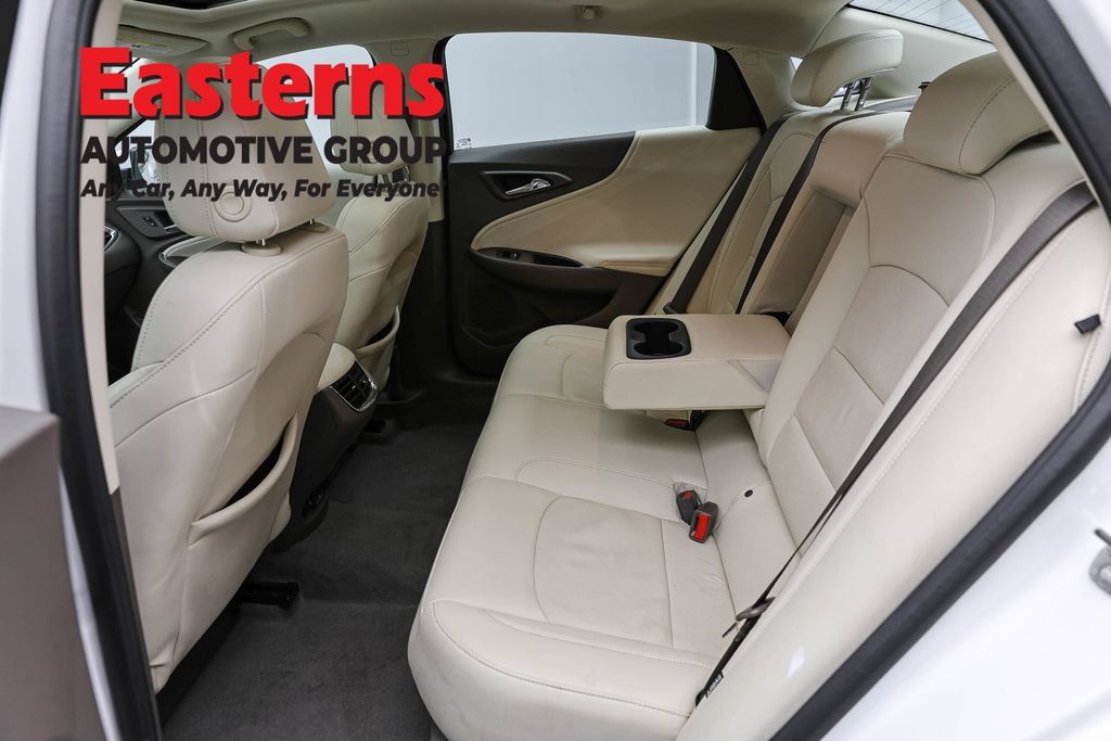 Used 2024 Chevrolet Malibu LT FWD image 23