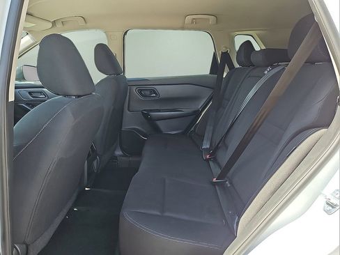 Used 2024 Nissan Rogue S FWD image 13