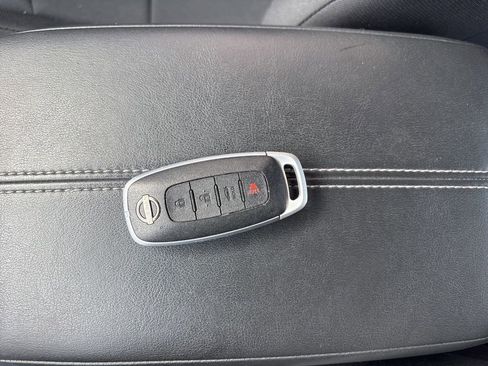 Used 2024 Nissan Sentra S image 44