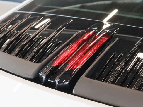 Used 2025 Porsche 911 Carrera image 33