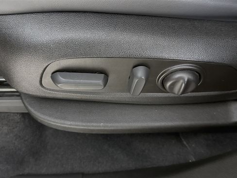 Used 2023 Buick Enclave Essence w/ Experience Buick Package image 24