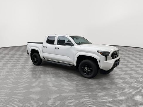 Used 2024 Toyota Tacoma SR RWD image 36