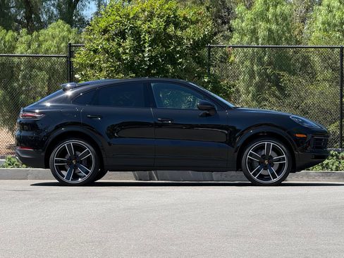 Certified 2023 Porsche Cayenne S AWD/4WD image 8