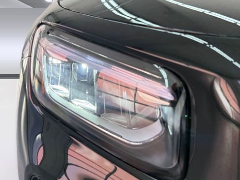 New 2026 Mercedes-Benz GLB 250 image 8