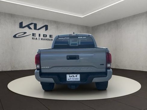 Used 2020 Toyota Tacoma TRD Off-Road AWD/4WD image 20
