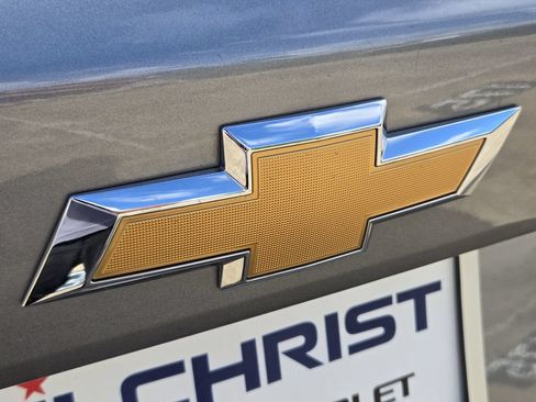 New 2026 Chevrolet Trax LT w/ Driver Confidence Package FWD image 11