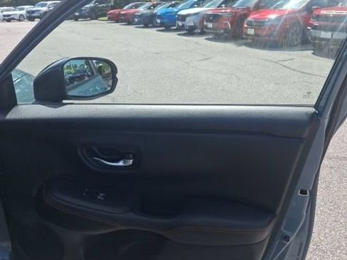 Used 2023 Honda HR-V Sport image 19