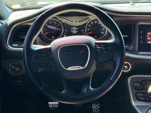 Used 2016 Dodge Challenger R/T RWD image 19
