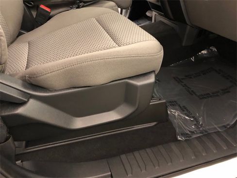 Used 2022 Ford F250 XLT w/ Black Appearance Package image 37