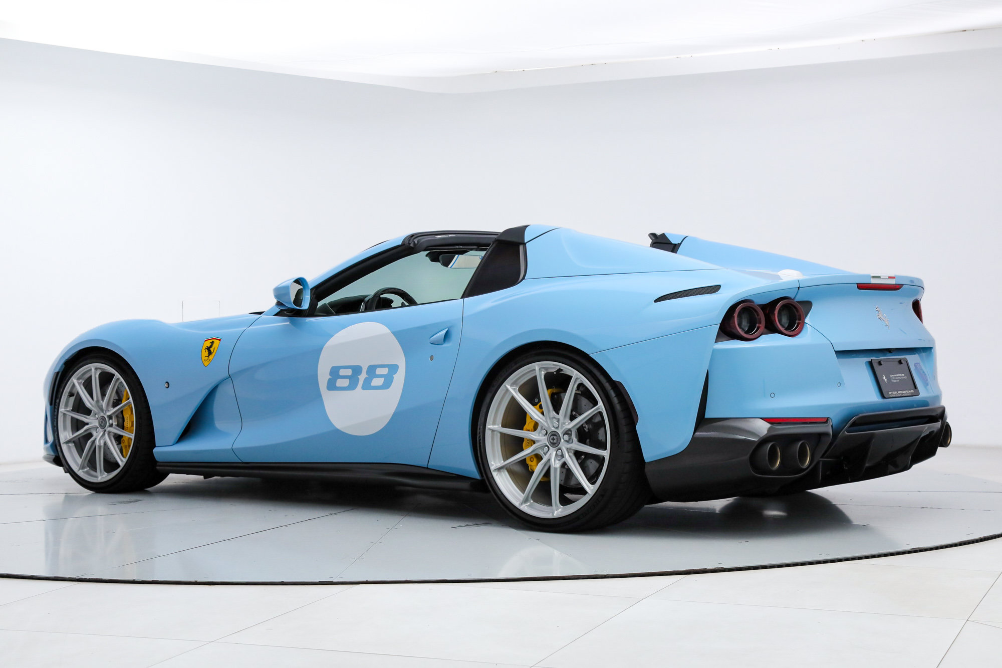 Certified 2023 Ferrari 812 GTS RWD image 3