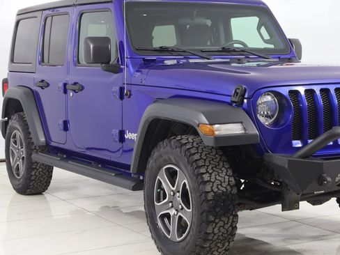 Used 2018 Jeep Wrangler Unlimited Sport S image 34